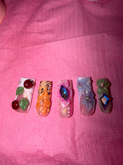 BLINGED OUT ACRYLIC PRESS ONS ( FREESTYLE)